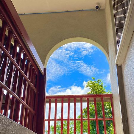 Room With A View & Apartment Style พอร์ตวิลา ภายนอก รูปภาพ